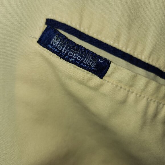Metroscrubs XL Yellow Scrub Top w/Blue accents - Picture 4 of 9